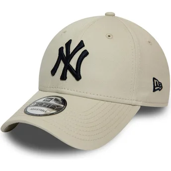 Beżowa regulowana czapka z zakrzywionym daszkiem z czarnym logo 9FORTY League Essential New York Yankees MLB New Era