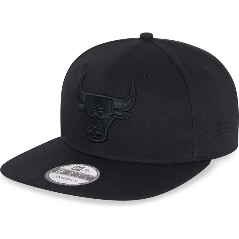 schwarze-flache-snapback-kappe-mit-schwarzem-logo-9fifty-der-chicago-bulls-nba-von-new-era
