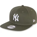 cepur-plakana-zals-snapback-9fifty-essential-no-new-york-yankees-mlb-no-new-era
