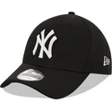 svart-justerbar-kurvad-keps-9forty-diamond-era-fran-new-york-yankees-mlb-av-new-era