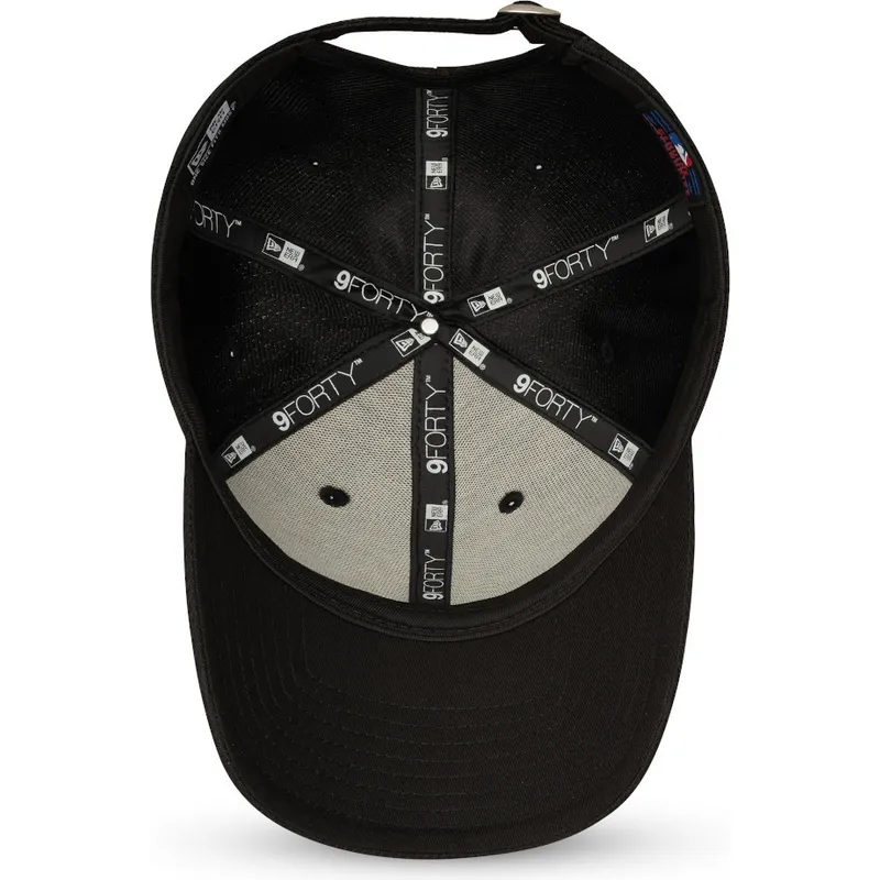 svart-justerbar-kurvad-keps-9forty-diamond-era-fran-new-york-yankees-mlb-av-new-era