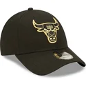 schwarze-gebogene-verstellbare-kappe-mit-goldenem-logo-9forty-metallic-chicago-bulls-nba-von-new-era