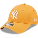 cepur-izliekta-oranzs-regulejams-9forty-league-essential-no-new-york-yankees-mlb-no-new-era