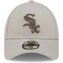 cap-izliekta-beige-adjustable-strap-berniem-9forty-league-essential-no-chicago-white-sox-mlb-no-new-era