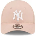cepur-izliekta-roza-regulejams-berniem-9forty-league-essential-no-new-york-yankees-mlb-no-new-era
