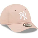 cepur-izliekta-roza-regulejams-berniem-9forty-league-essential-no-new-york-yankees-mlb-no-new-era