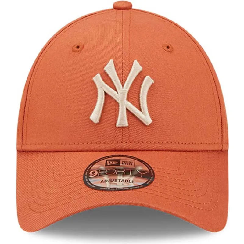 cepur-izliekta-oranzs-regulejams-9forty-league-essential-no-new-york-yankees-mlb-no-new-era
