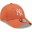 cepur-izliekta-oranzs-regulejams-9forty-league-essential-no-new-york-yankees-mlb-no-new-era