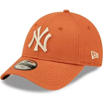 New Era Curved Brim Youth 9FORTY League Essential New York Yankees MLB Orange Adjustable Cap with Beige Logo