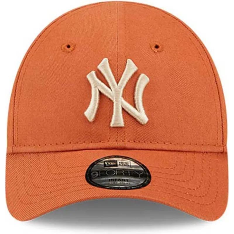 cepur-izliekta-oranzs-regulejams-berniem-9forty-league-essential-no-new-york-yankees-mlb-no-new-era