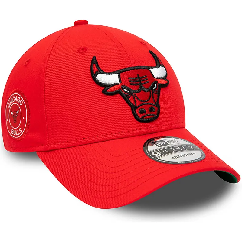 cepur-izliekta-sarkans-regulejams-9forty-team-side-patch-no-chicago-bulls-nba-no-new-era