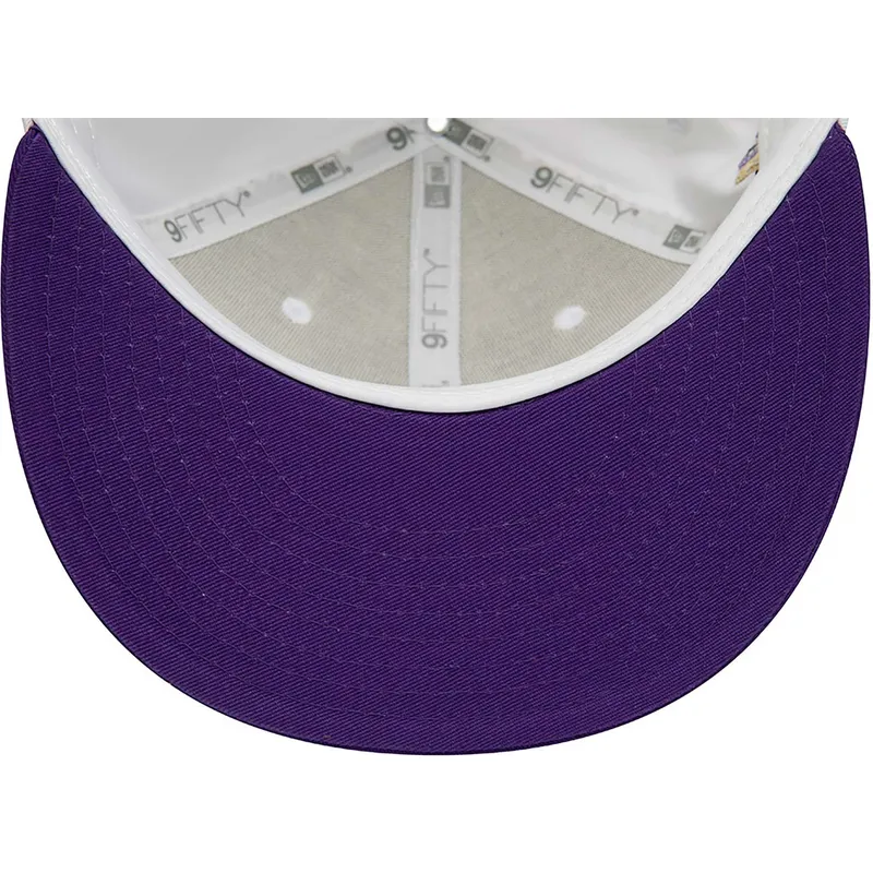 cap-plakana-white-snapback-9fifty-crown-patches-champions-no-los-angeles-lakers-nba-no-new-era