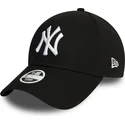 czarna-regulowana-czapka-z-zakrzywionym-daszkiem-dla-kobiet-9forty-essential-new-york-yankees-mlb-new-era