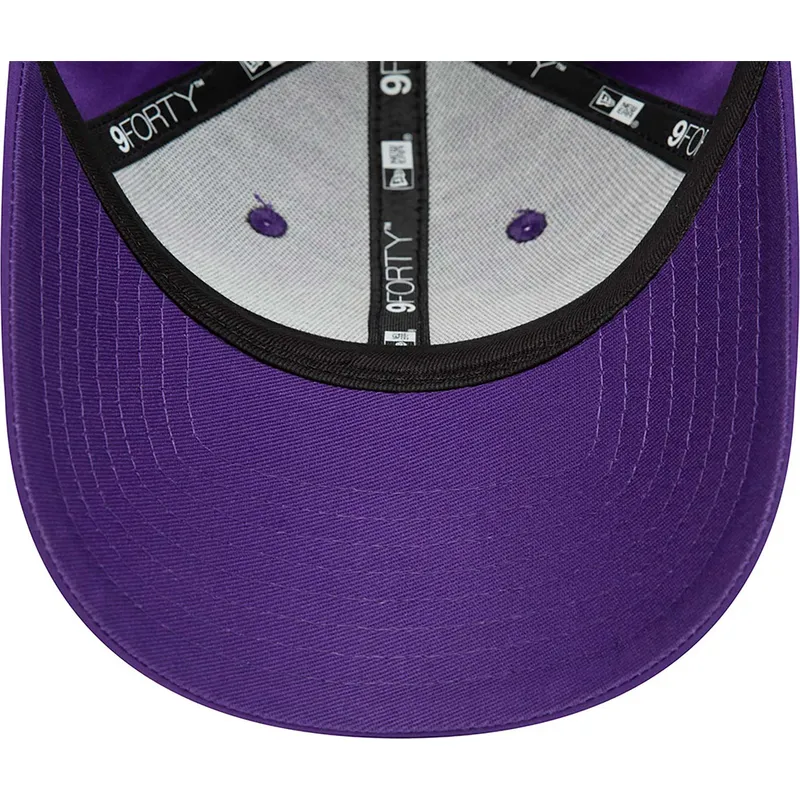 cepur-izliekta-violets-regulejams-9forty-print-infill-no-los-angeles-lakers-nba-no-new-era