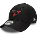 cepur-izliekta-melns-regulejams-9forty-print-infill-no-chicago-bulls-nba-no-new-era