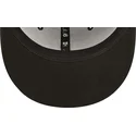schwarze-snapback-cap-mit-flachem-schirm-und-beigem-logo-9fifty-league-essential-der-new-york-yankees-mlb-von-new-era