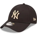 cepur-izliekta-melns-regulejams-9forty-league-essential-no-new-york-yankees-mlb-no-new-era
