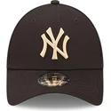 cepur-izliekta-melns-regulejams-9forty-league-essential-no-new-york-yankees-mlb-no-new-era