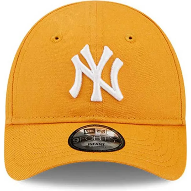 cepur-izliekta-oranzs-regulejams-berniem-9forty-league-essential-no-new-york-yankees-mlb-no-new-era