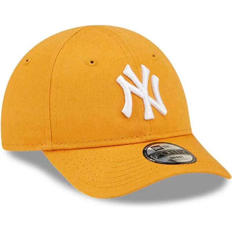 cepur-izliekta-oranzs-regulejams-berniem-9forty-league-essential-no-new-york-yankees-mlb-no-new-era