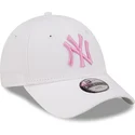 cepur-izliekta-balts-regulejams-berniem-rosa-9forty-league-essential-no-new-york-yankees-mlb-no-new-era