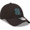 gorra-curva-negra-ajustable-con-logo-azul-9forty-neon-outline-de-new-york-yankees-mlb-de-new-era