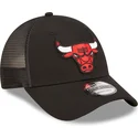 schwarze-verstellbare-trucker-kappe-a-frame-home-field-der-chicago-bulls-nba-von-new-era