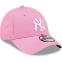 cepur-izliekta-roza-regulejams-9forty-league-essential-no-new-york-yankees-mlb-no-new-era