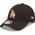 cepur-izliekta-melns-regulejama-lente-9forty-league-essential-no-los-angeles-dodgers-mlb-no-new-era