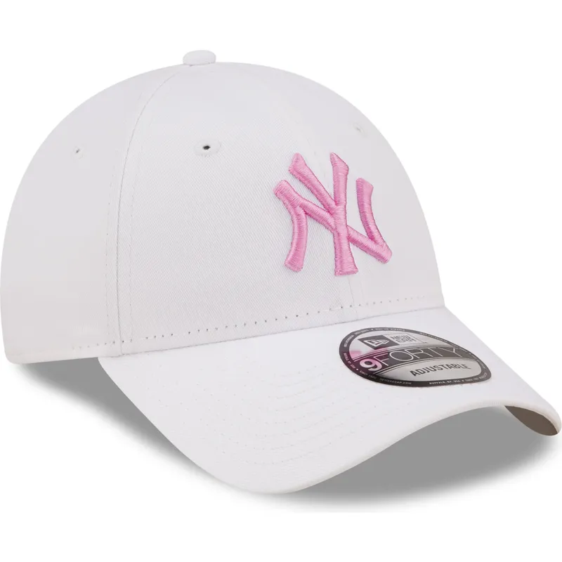 cepur-izliekta-balts-regulejams-rosa-9forty-league-essential-no-new-york-yankees-mlb-no-new-era