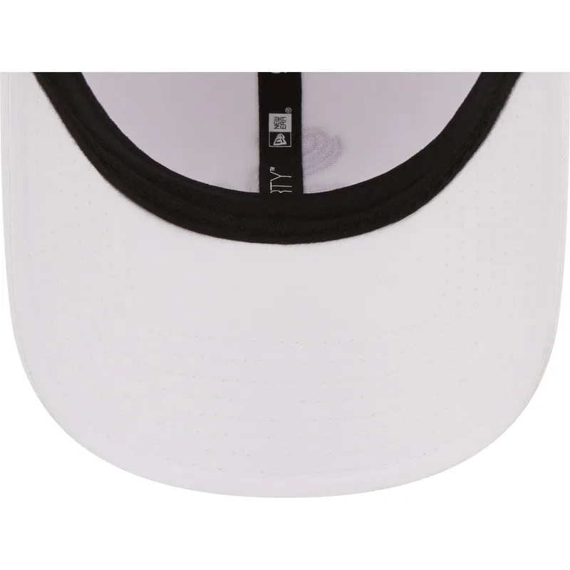 cap-izliekta-white-adjustable-strap-negro-9forty-league-essential-no-chicago-white-sox-mlb-no-new-era