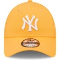 cepur-izliekta-oranzs-regulejams-9forty-league-essential-no-new-york-yankees-mlb-no-new-era