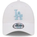 verstellbare-weisse-kappe-mit-gebogenem-schirm-und-blauem-logo-9forty-league-essential-der-los-angeles-dodgers-mlb-von-new-era