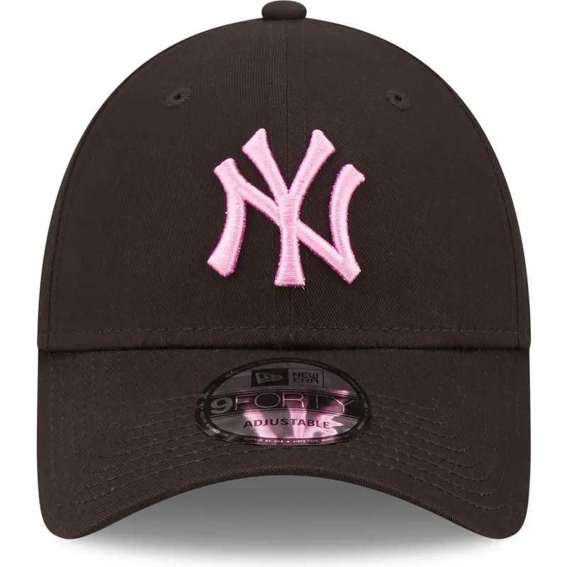 cepur-izliekta-melns-regulejams-rosa-9forty-league-essential-no-new-york-yankees-mlb-no-new-era cepur-izliekta-melns-regulejams-rosa-9forty-league-essential-no-new-york-yankees-mlb-no-new-era