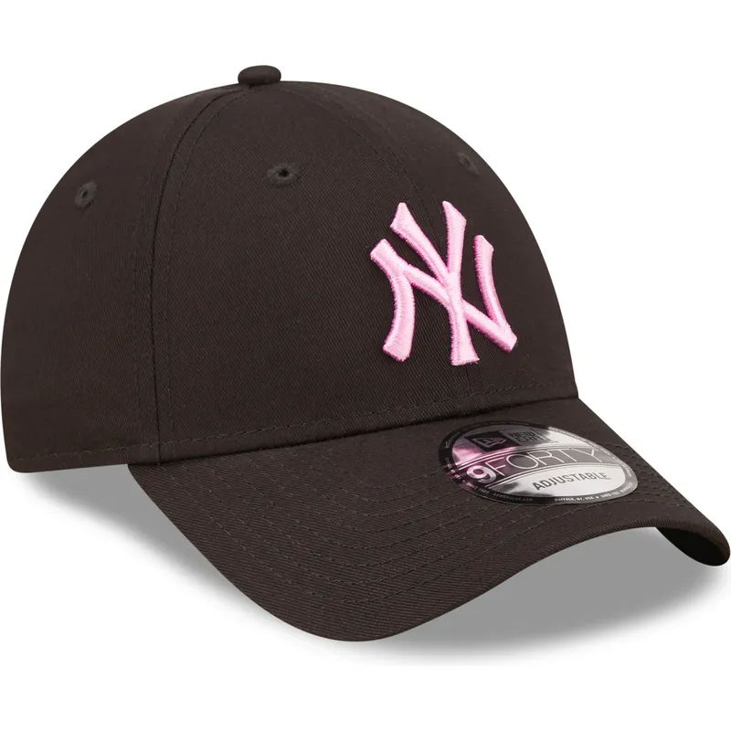 cepur-izliekta-melns-regulejams-rosa-9forty-league-essential-no-new-york-yankees-mlb-no-new-era cepur-izliekta-melns-regulejams-rosa-9forty-league-essential-no-new-york-yankees-mlb-no-new-era