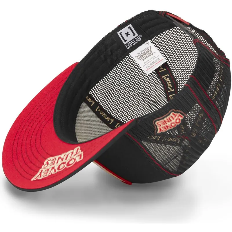 cap-plakana-black-snapback-coyote-looney-tunes-no-capslab