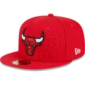 cepur-plakana-sarkans-pieguloss-59fifty-draft-edition-2023-no-chicago-bulls-nba-no-new-era