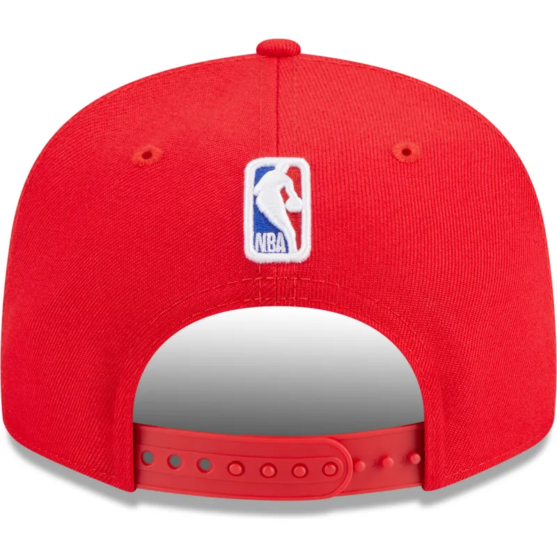 cepur-plakana-sarkans-snapback-9fifty-draft-edition-2023-no-chicago-bulls-nba-no-new-era