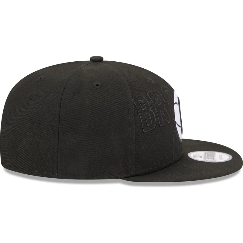 svart-platt-snapback-keps-9fifty-draft-edition-2023-fran-brooklyn-nets-nba-av-new-era