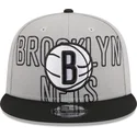 cap-plakana-gray-snapback-9fifty-draft-edition-2023-no-brooklyn-nets-nba-no-new-era