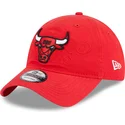 czerwona-zakrzywiona-czapka-regulowana-9twenty-draft-edition-2023-chicago-bulls-nba-od-new-era
