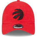 gorra-curva-roja-ajustable-9twenty-draft-edition-2023-de-toronto-raptors-nba-de-new-era