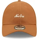 gorra-curva-marron-ajustable-9twenty-linen-de-new-era