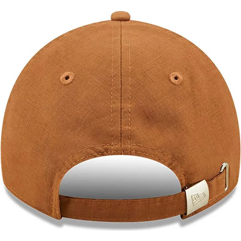 cepur-izliekta-bruns-regulejams-9twenty-linen-no-new-era