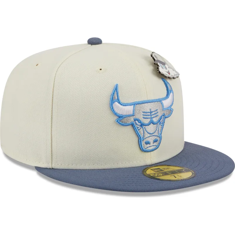 graue-und-blaue-anliegende-flat-cap-59fifty-the-elements-air-pin-der-chicago-bulls-nba-von-new-era