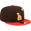 gorra-plana-marron-y-roja-ajustada-59fifty-the-elements-fire-pin-de-los-angeles-dodgers-mlb-de-new-era