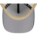 beige-und-marineblaue-trucker-kappe-9forty-a-frame-all-day-trucker-der-boston-red-sox-mlb-von-new-era