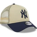 beige-und-marineblaue-trucker-kappe-9forty-a-frame-all-day-trucker-der-new-york-yankees-mlb-von-new-era