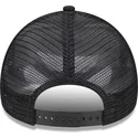 schwarze-trucker-kappe-mit-schwarzem-logo-9forty-a-frame-all-day-trucker-der-chicago-bulls-nba-von-new-era