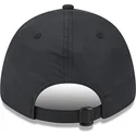 schwarze-verstellbare-kappe-mit-gebogenem-schirm-und-goldenem-logo-9forty-von-manchester-united-football-club-premier-league-von